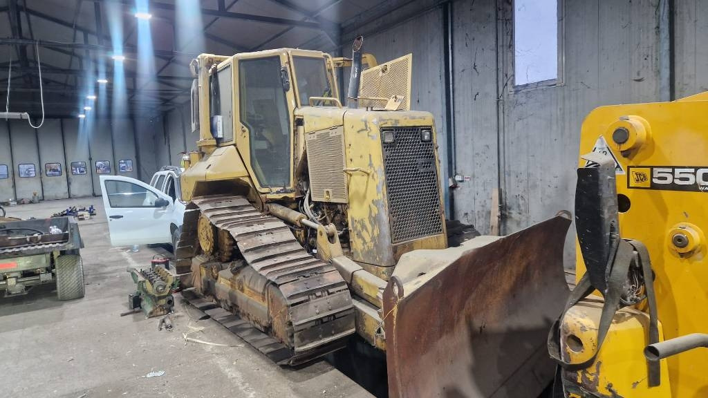 CAT D5 FOR PARTS - Булдожер: слика 1 CAT D5 FOR PARTS - Булдожер: слика 1