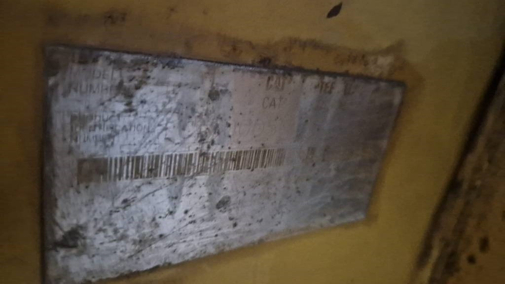 CAT D5 FOR PARTS - Булдожер: слика 4 CAT D5 FOR PARTS - Булдожер: слика 4