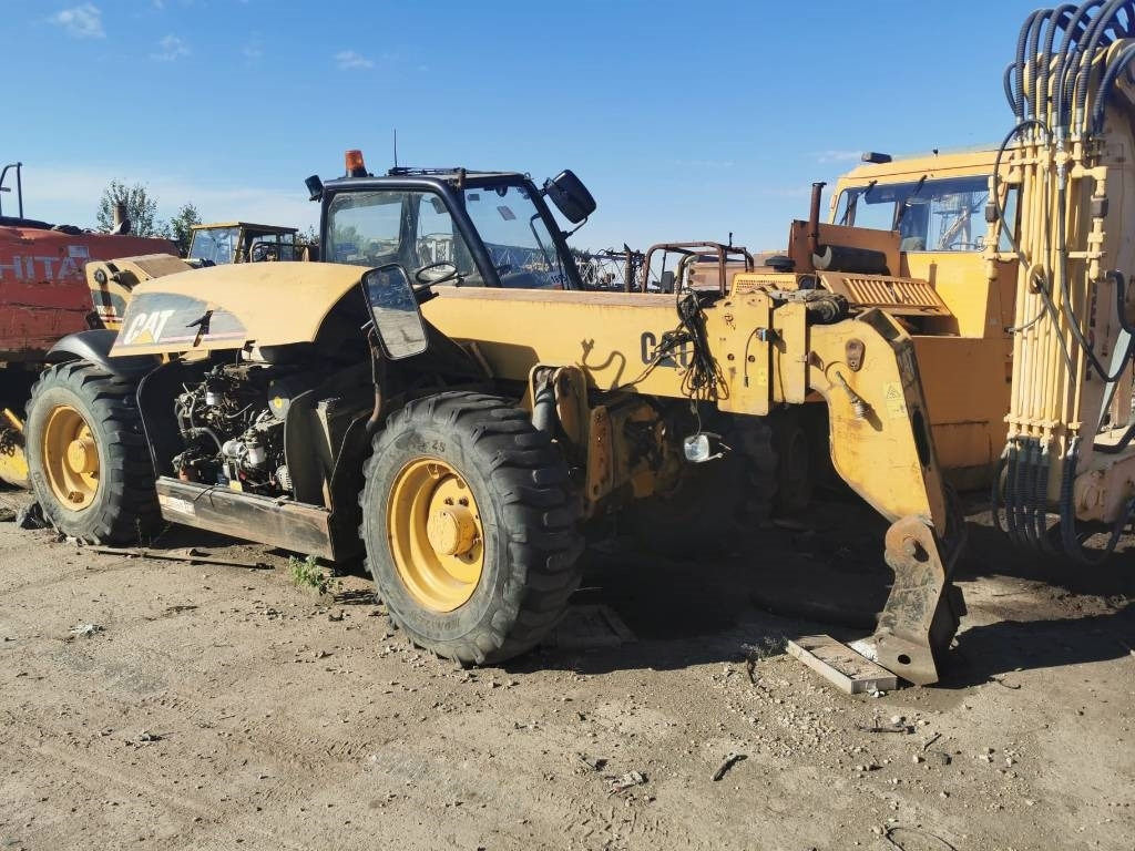 CAT TH 360 B - Телескопски ракувач: слика 1 CAT TH 360 B - Телескопски ракувач: слика 1