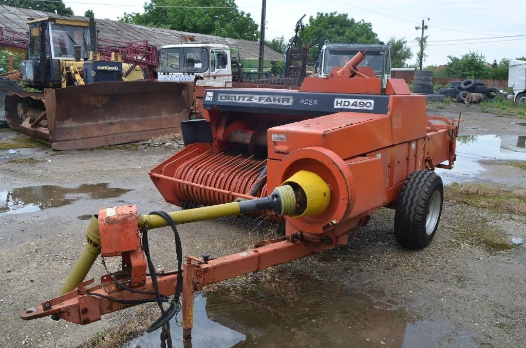 Deutz-fahr HD490 - Балирка за квадратни бали: слика 2 Deutz-fahr HD490 - Балирка за квадратни бали: слика 2