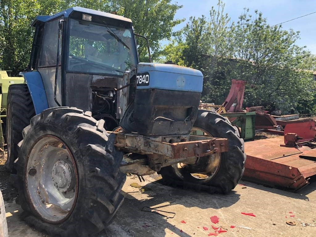 Ford / New Holland For parts 7840 - Трактор: слика 3 Ford / New Holland For parts 7840 - Трактор: слика 3