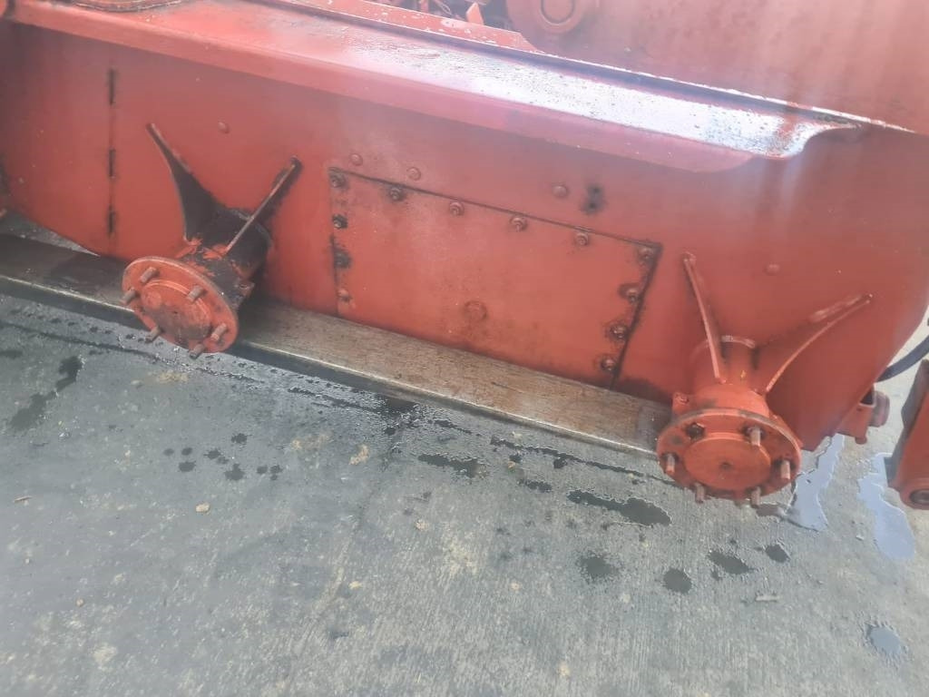 Gehl 3640-3840 FOR PARTS - Компактен натоварувач: слика 4 Gehl 3640-3840 FOR PARTS - Компактен натоварувач: слика 4