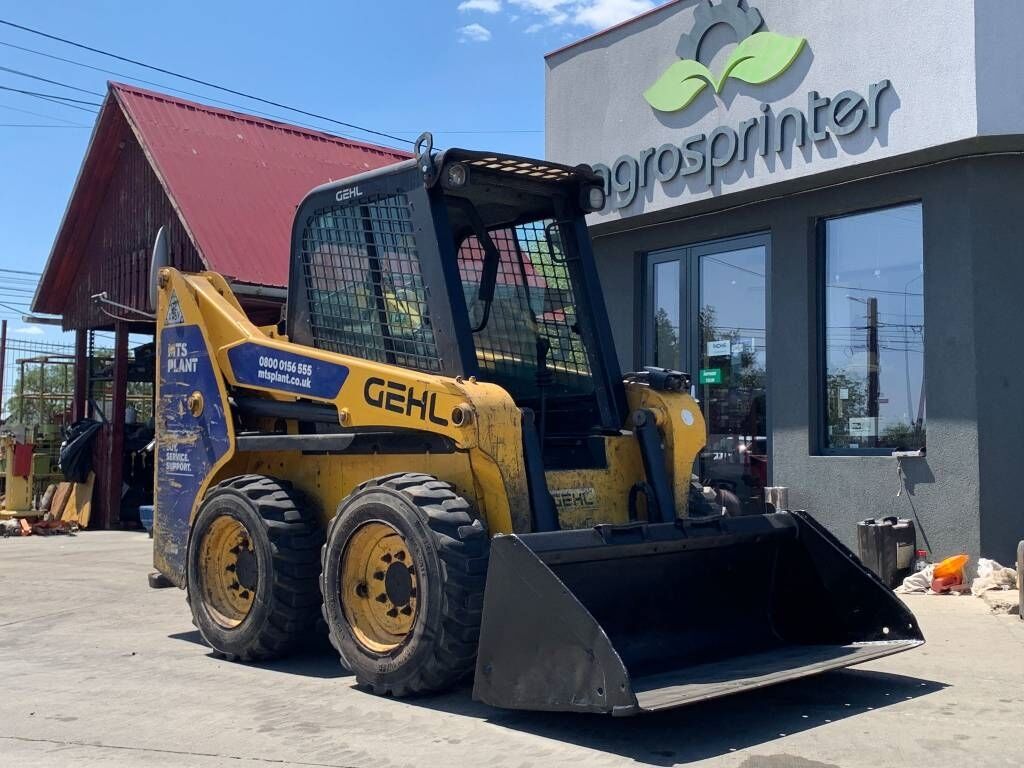 Gehl R 165 Gehl R 165 - Компактен натоварувач: слика 4 Gehl R 165 Gehl R 165 - Компактен натоварувач: слика 4