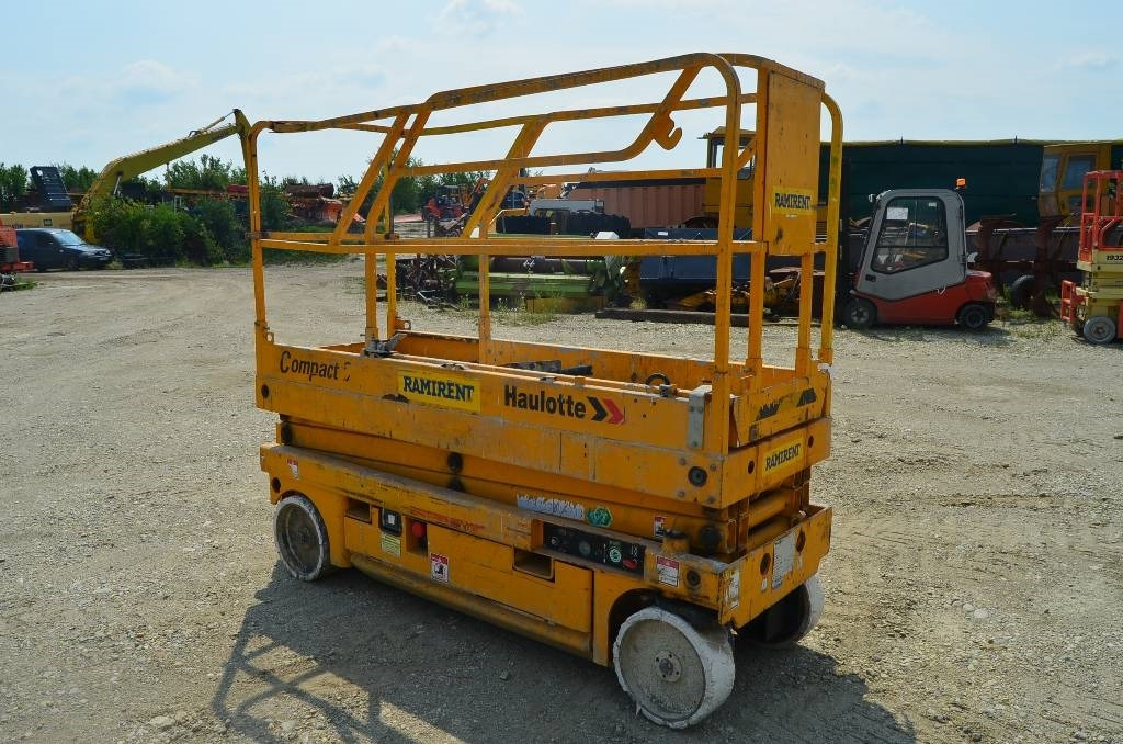 Haulotte Compact 8 - Кревач ножица: слика 2 Haulotte Compact 8 - Кревач ножица: слика 2