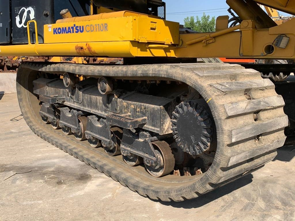 Komatsu CD 110 R-1 - Истоварувач со гасеници: слика 4 Komatsu CD 110 R-1 - Истоварувач со гасеници: слика 4