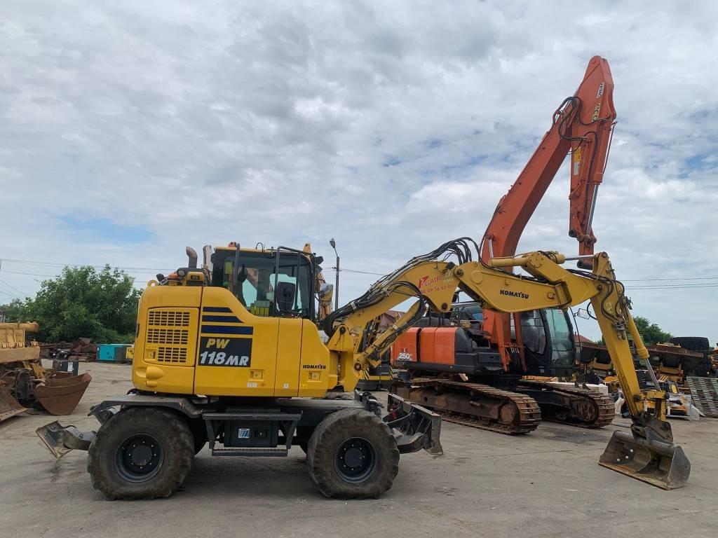 Komatsu PW118MR-11W - Багер на тркала: слика 4 Komatsu PW118MR-11W - Багер на тркала: слика 4