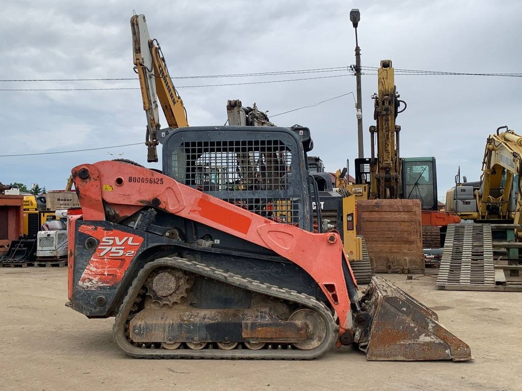 Kubota SVL 75-2 - Компактен натоварувач: слика 3 Kubota SVL 75-2 - Компактен натоварувач: слика 3