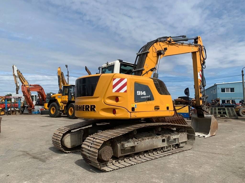 Liebherr R 914 Compact Litronic Liebherr R 914 Compact Litronic - Багер на тркала: слика 4 Liebherr R 914 Compact Litronic Liebherr R 914 Compact Litronic - Багер на тркала: слика 4