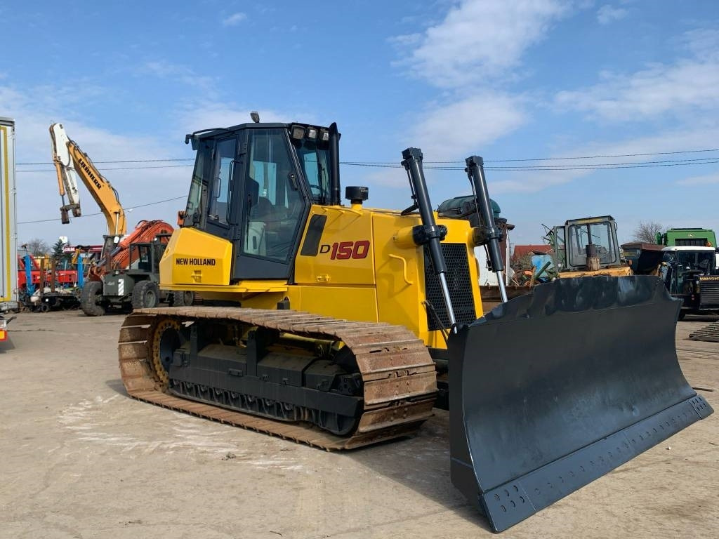 New Holland D 150 - Булдожер: слика 1 New Holland D 150 - Булдожер: слика 1