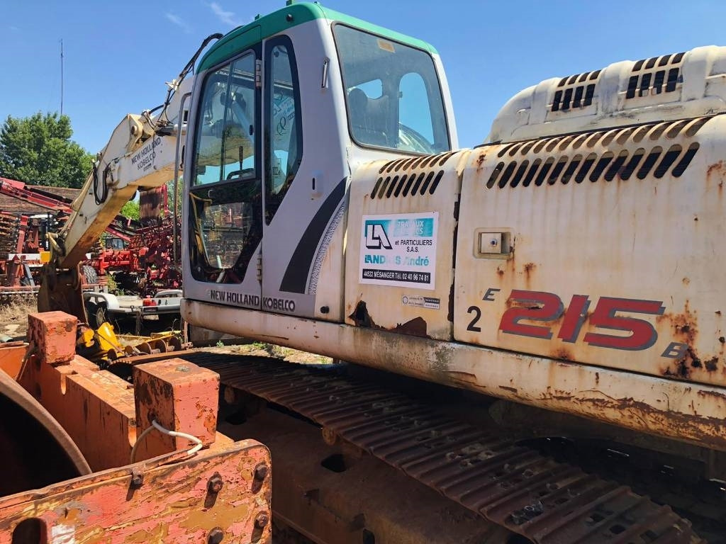 New Holland E 215 B FOR PARTS - Багер гасеничар: слика 3 New Holland E 215 B FOR PARTS - Багер гасеничар: слика 3