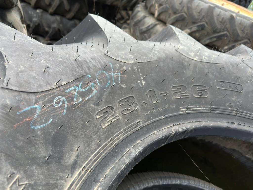 Pirelli 23.1/26 Harvester Tyres - Гума за Земјоделска машина: слика 2 Pirelli 23.1/26 Harvester Tyres - Гума за Земјоделска машина: слика 2