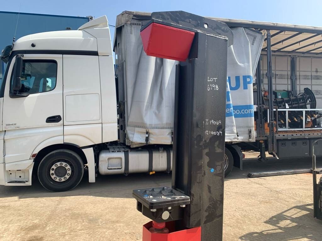 Raytree RMLS18T Raytree RMLS18T - Цепач за дрва: слика 4 Raytree RMLS18T Raytree RMLS18T - Цепач за дрва: слика 4
