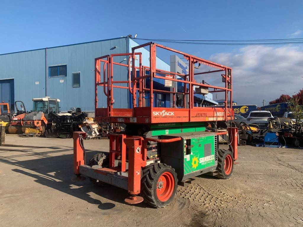 SkyJack SJ 6832 RT  - Кревач ножица: слика 4 SkyJack SJ 6832 RT  - Кревач ножица: слика 4