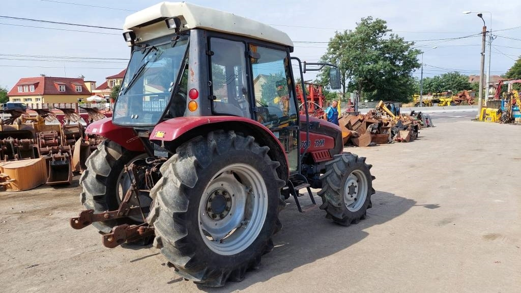 TYM T700 - Трактор: слика 4 TYM T700 - Трактор: слика 4
