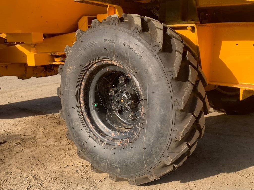 Thwaites 7000 - Мини истоварувач: слика 4 Thwaites 7000 - Мини истоварувач: слика 4