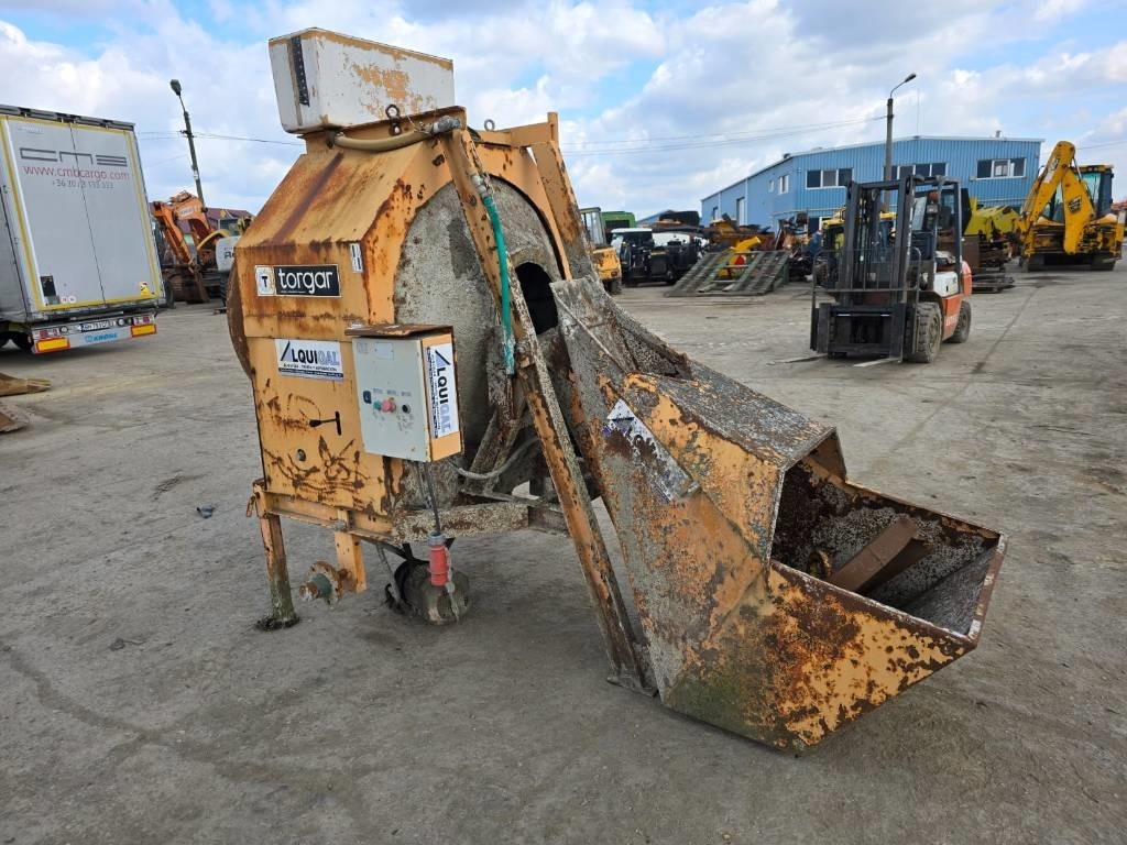 Torgar TH-300-425 - Мешалка за бетон: слика 1 Torgar TH-300-425 - Мешалка за бетон: слика 1