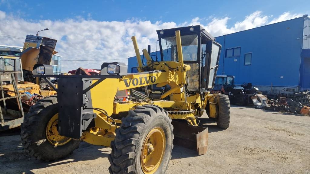 Volvo Champion 720 - Порамнувач: слика 1 Volvo Champion 720 - Порамнувач: слика 1