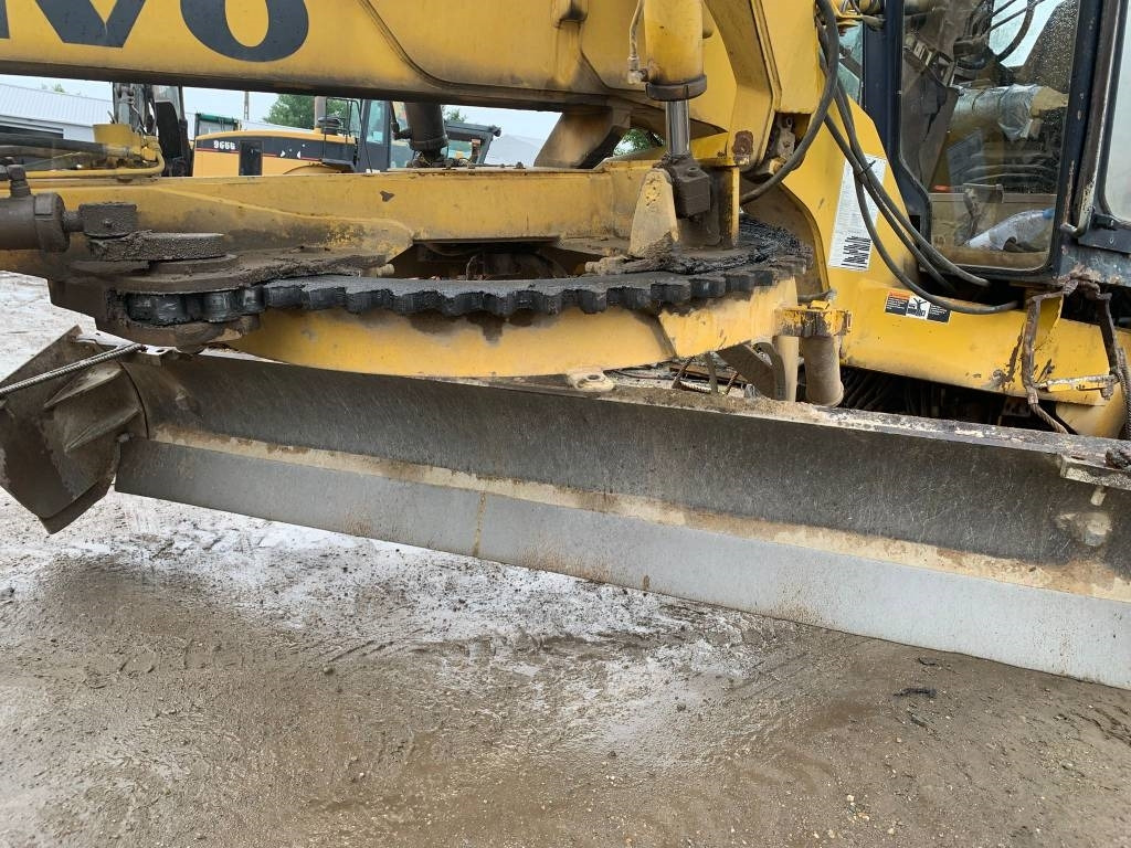 Volvo Champion 720 - Порамнувач: слика 4 Volvo Champion 720 - Порамнувач: слика 4