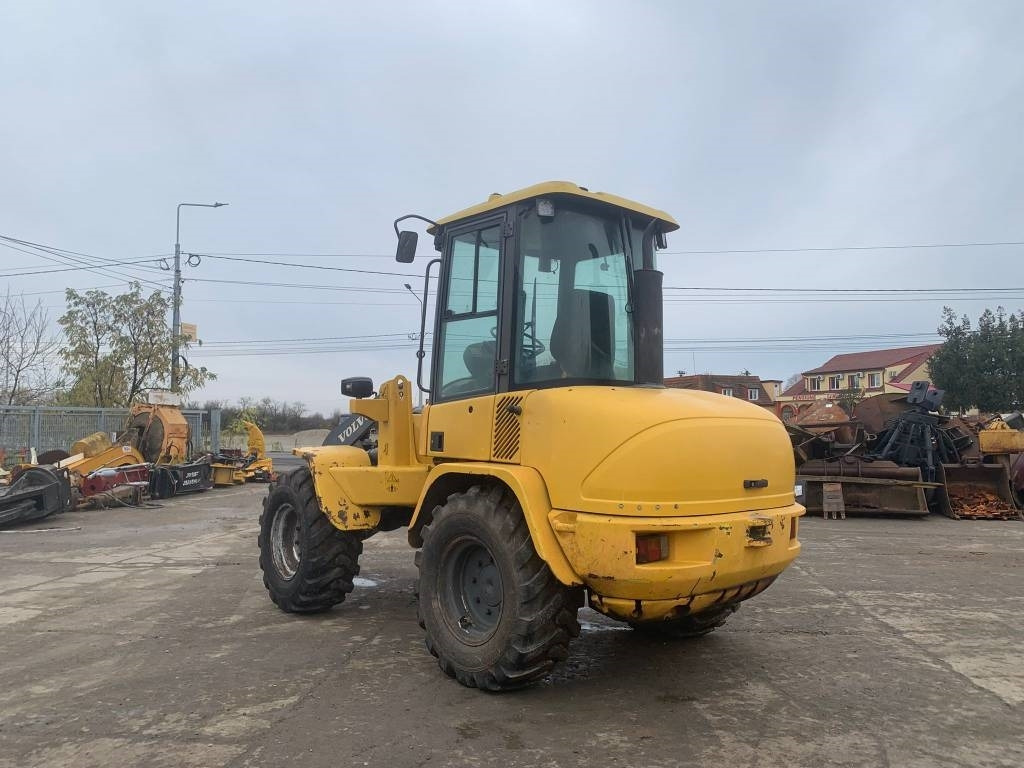 Volvo L 35 B - Натоварувач на тркала: слика 4 Volvo L 35 B - Натоварувач на тркала: слика 4