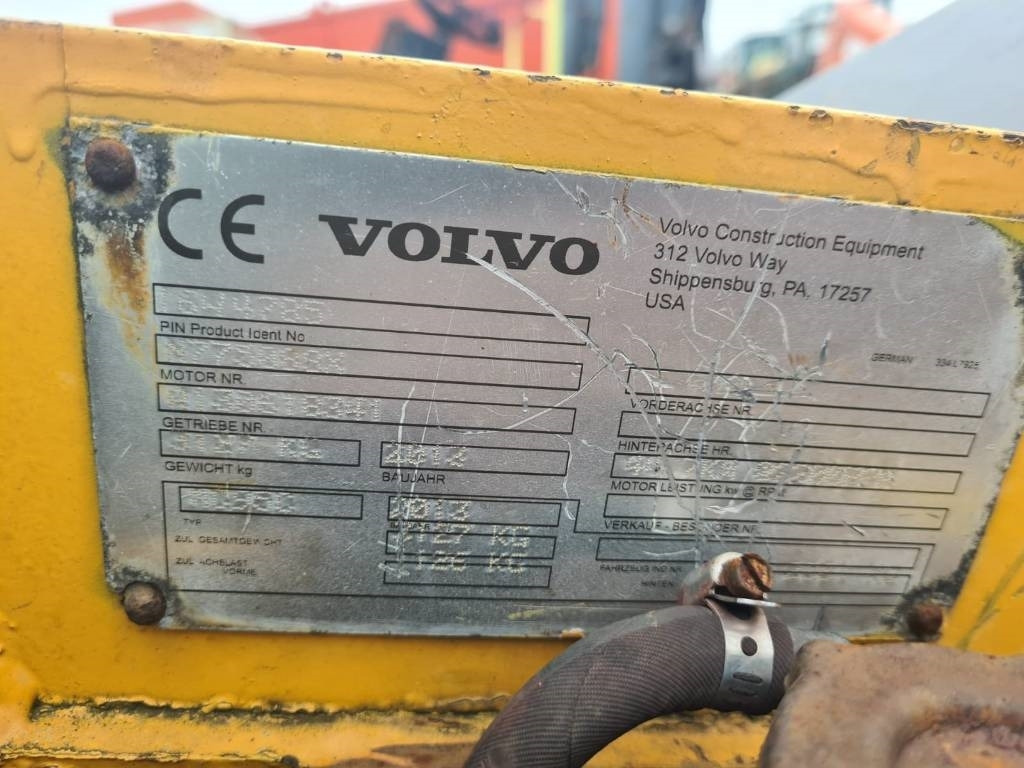 Volvo MC 95 C - Компактен натоварувач: слика 5 Volvo MC 95 C - Компактен натоварувач: слика 5