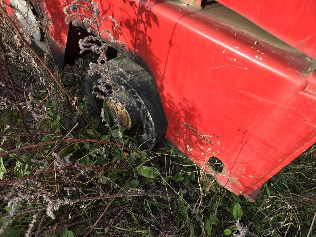 Wirtgen W 600 DC FOR PARTS - Асфалтен поплочувач: слика 2 Wirtgen W 600 DC FOR PARTS - Асфалтен поплочувач: слика 2