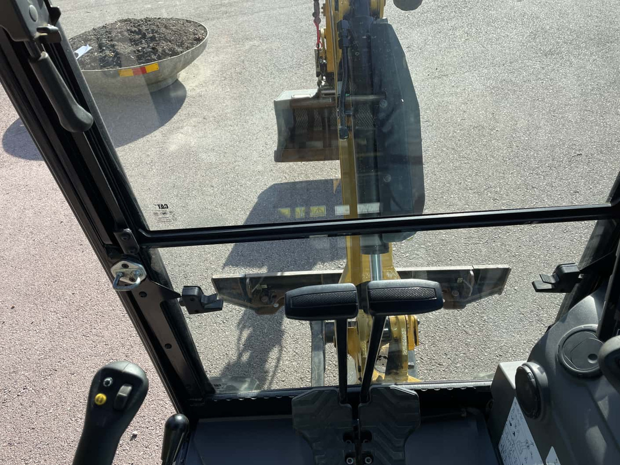 CATERPILLAR 301.8 - Мини багер: слика 4 CATERPILLAR 301.8 - Мини багер: слика 4