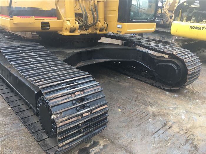 Caterpillar 320B - Багер гасеничар: слика 2 Caterpillar 320B - Багер гасеничар: слика 2