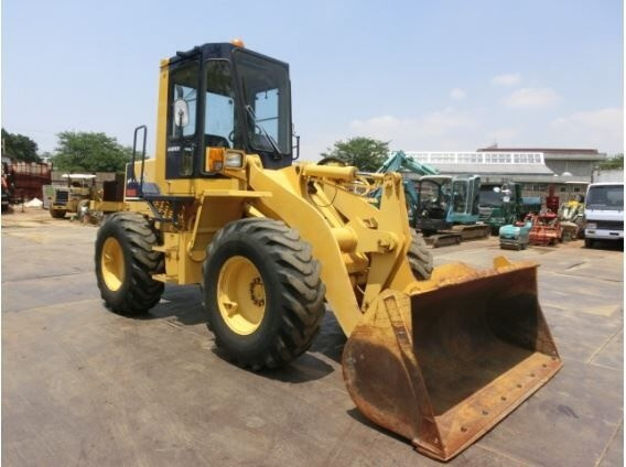 Komatsu wa100-1 - Натоварувач на тркала: слика 5 Komatsu wa100-1 - Натоварувач на тркала: слика 5