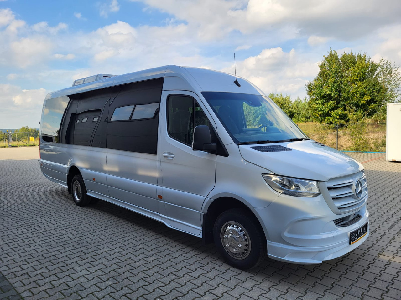 Mercedes-Benz Sprinter 519 CDI 24 places + 4 standing NEW - Патнички вагон автобус: слика 1 Mercedes-Benz Sprinter 519 CDI 24 places + 4 standing NEW - Патнички вагон автобус: слика 1