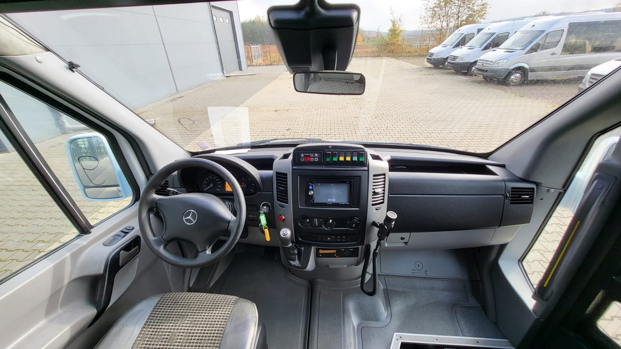 Mercedes-Benz Sprinter 519 CDI 24 seats - Патнички вагон автобус: слика 4 Mercedes-Benz Sprinter 519 CDI 24 seats - Патнички вагон автобус: слика 4