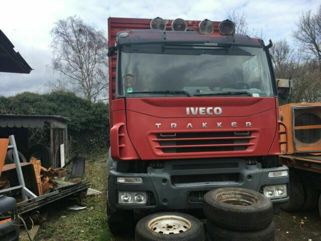 Iveco AD260T450PS 6x4 Blatt Blatt (E:5) - Камион за дрва, Камион со кран: слика 5 Iveco AD260T450PS 6x4 Blatt Blatt (E:5) - Камион за дрва, Камион со кран: слика 5