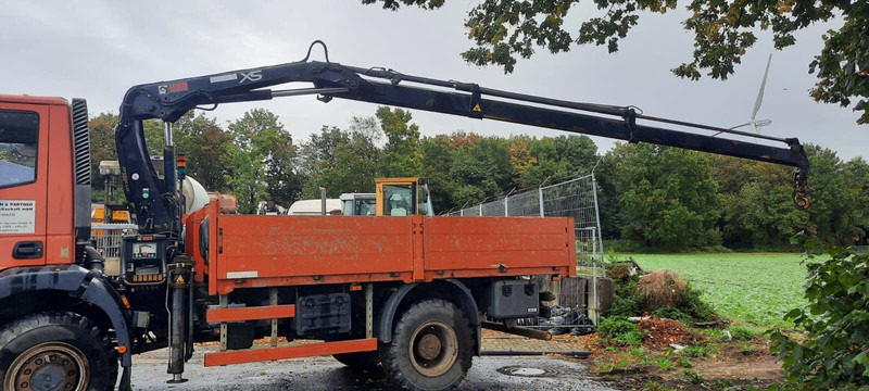 Iveco ML110-220 4x4 mit Kran+Funk - Камион со платформа, Камион со кран: слика 2 Iveco ML110-220 4x4 mit Kran+Funk - Камион со платформа, Камион со кран: слика 2