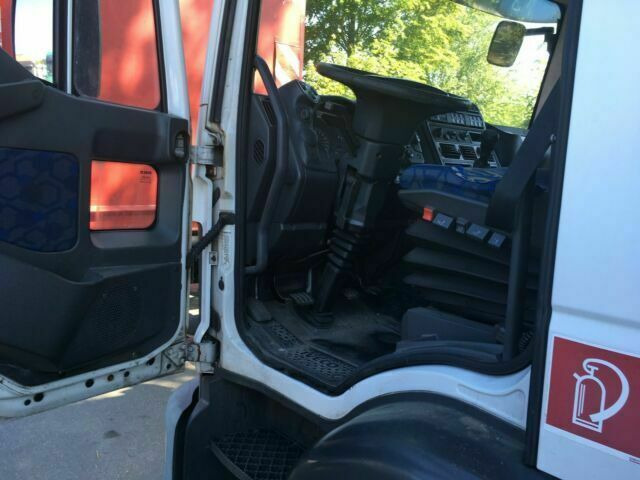 Iveco ML120 E22 Kühlkoffer LBW Deutsche Maschine - Камион ладилник: слика 5 Iveco ML120 E22 Kühlkoffer LBW Deutsche Maschine - Камион ладилник: слика 5