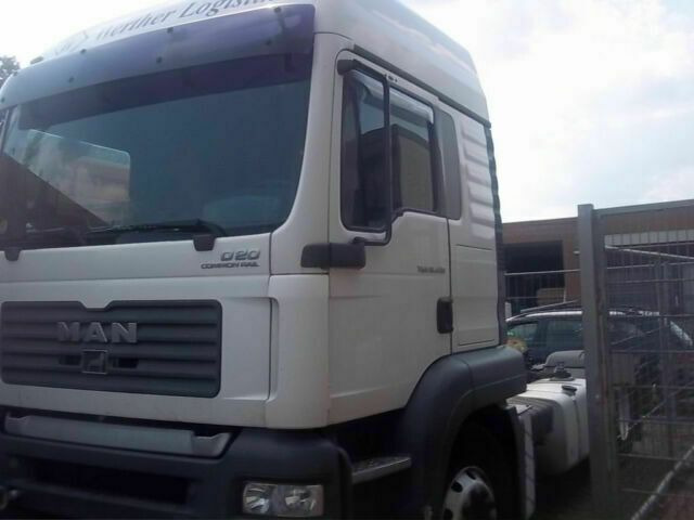 MAN 18.390 SZM G.Haus Klima ZF-Schalter - Камион влекач: слика 2 MAN 18.390 SZM G.Haus Klima ZF-Schalter - Камион влекач: слика 2