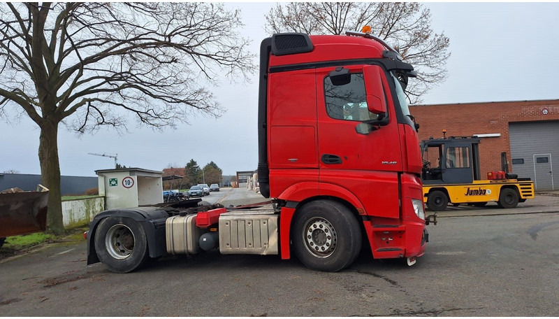 Mercedes-Benz 1845 Actros 4 2-Achser 4x2 SZM - Камион влекач: слика 3 Mercedes-Benz 1845 Actros 4 2-Achser 4x2 SZM - Камион влекач: слика 3