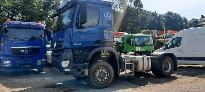 Mercedes-Benz 2043 Arocs 4x4 - Камион влекач: слика 1 Mercedes-Benz 2043 Arocs 4x4 - Камион влекач: слика 1