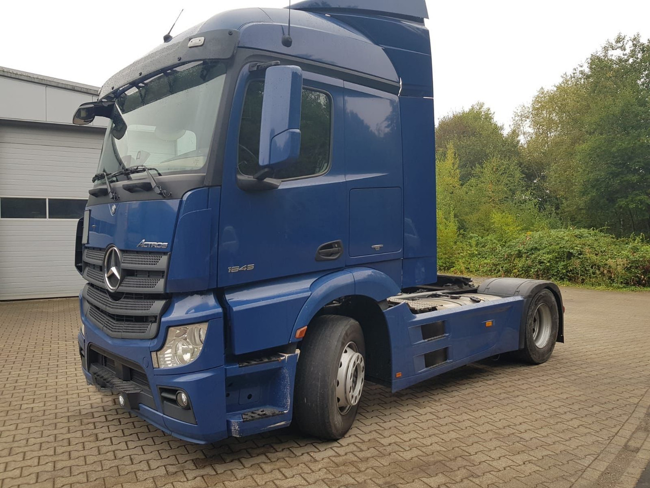 Mercedes-Benz Actros 1845 LS Vollspoiler - Камион влекач: слика 2 Mercedes-Benz Actros 1845 LS Vollspoiler - Камион влекач: слика 2