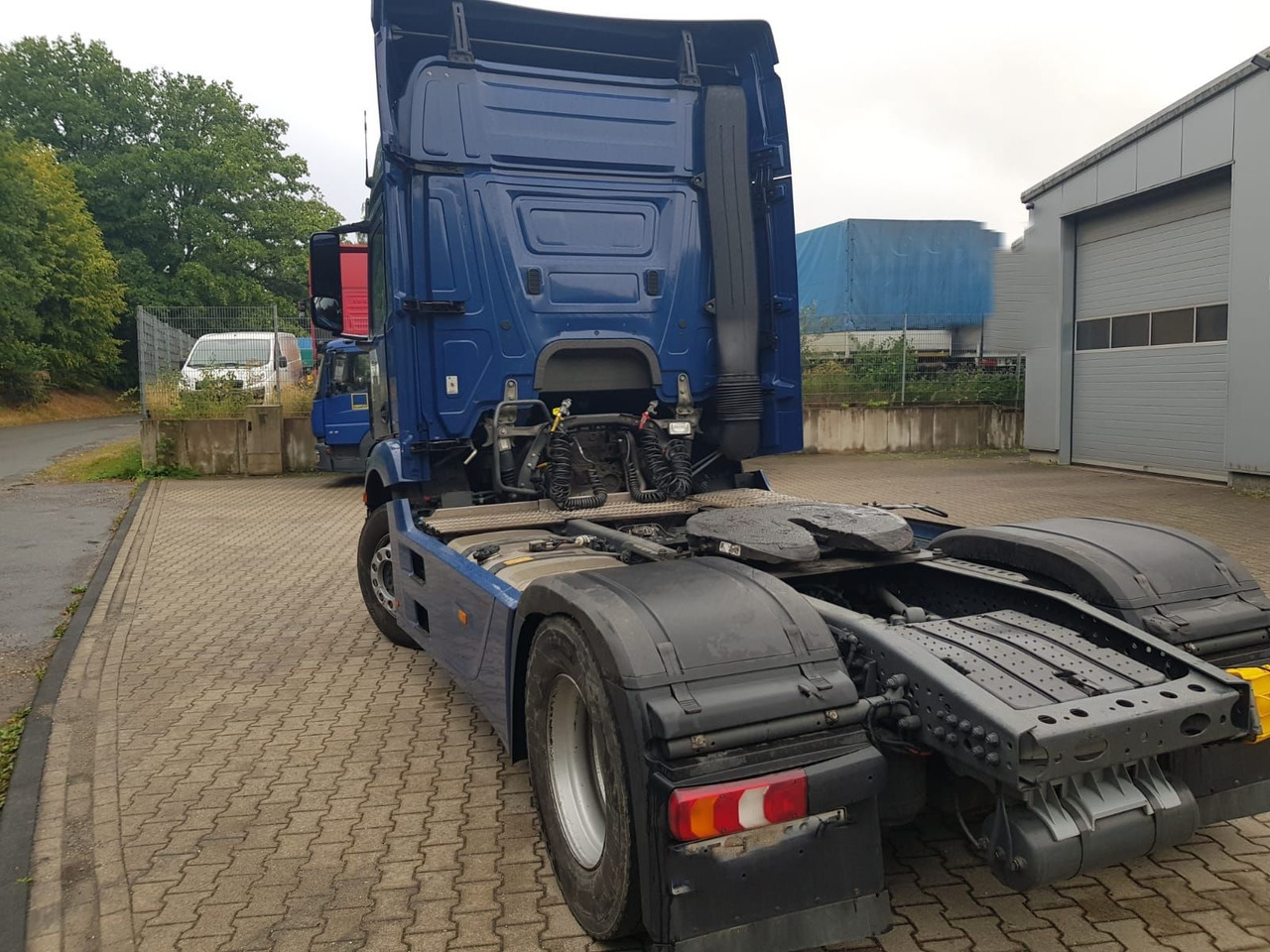 Mercedes-Benz Actros 1845 LS Vollspoiler - Камион влекач: слика 4 Mercedes-Benz Actros 1845 LS Vollspoiler - Камион влекач: слика 4