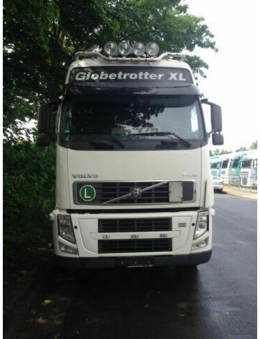Volvo FH 440 G.Haus-Hochdach Euro:4 German Truck - Камион влекач: слика 2 Volvo FH 440 G.Haus-Hochdach Euro:4 German Truck - Камион влекач: слика 2