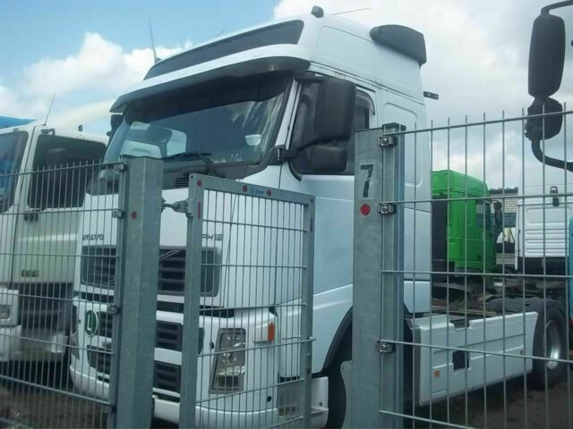 Volvo FH12-420 Globelt. VEB Klima Kipphydraulik - Камион влекач: слика 3 Volvo FH12-420 Globelt. VEB Klima Kipphydraulik - Камион влекач: слика 3
