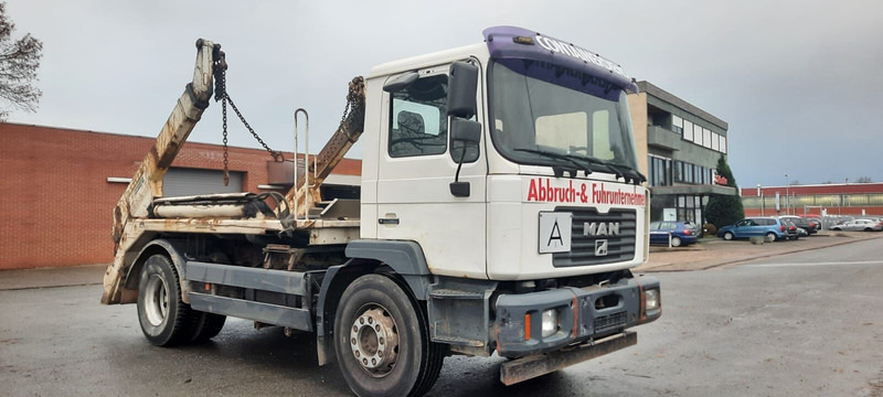 MAN M38 - Камион за подигање контејнери: слика 1 MAN M38 - Камион за подигање контејнери: слика 1