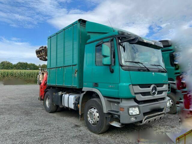 Mercedes-Benz 1844K 4x2 Kipper mit Kran Blattgefedert - Кипер, Камион со кран: слика 2 Mercedes-Benz 1844K 4x2 Kipper mit Kran Blattgefedert - Кипер, Камион со кран: слика 2