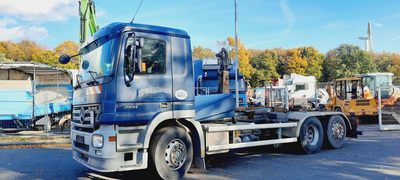 Mercedes-Benz 2641 Abrollkipper - Камион со кука за подигање: слика 1 Mercedes-Benz 2641 Abrollkipper - Камион со кука за подигање: слика 1