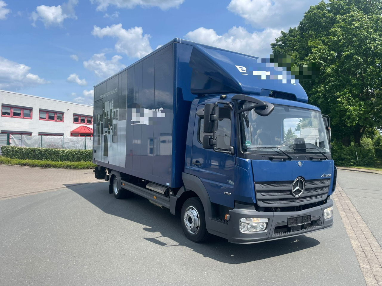 Mercedes-Benz 818 Koffer mit LBW - Комбе фургон: слика 2 Mercedes-Benz 818 Koffer mit LBW - Комбе фургон: слика 2