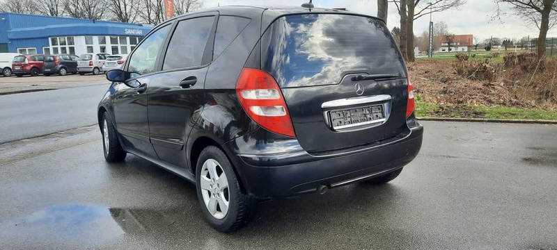 Mercedes-Benz A-Klasse 180 CDI AVANTGARDE - Автомобил: слика 4 Mercedes-Benz A-Klasse 180 CDI AVANTGARDE - Автомобил: слика 4