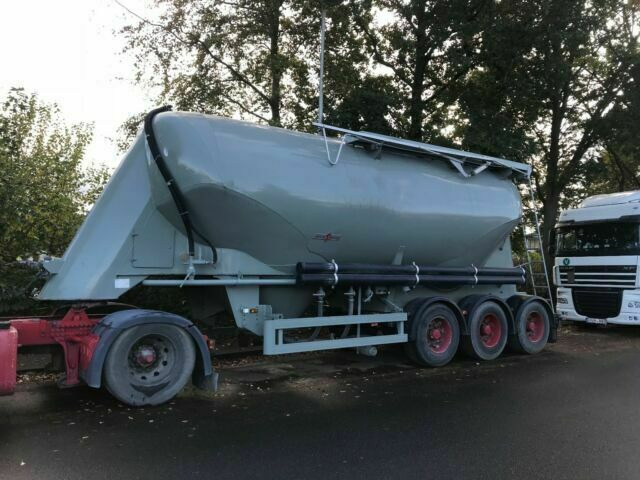 SPITZER SF 2734/2P Zement/Silo German Fahrzeug - Полуприколка силос: слика 1 SPITZER SF 2734/2P Zement/Silo German Fahrzeug - Полуприколка силос: слика 1