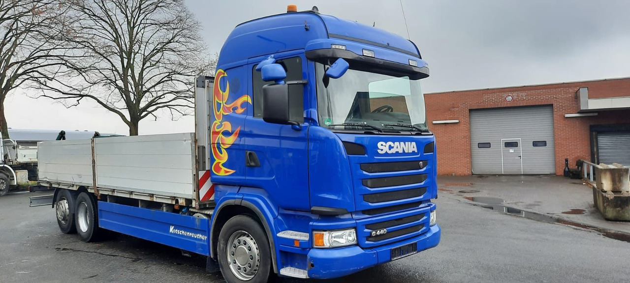 Scania G440 Pritsche 6x2 Kran am Heck vor. - Камион со платформа, Камион со кран: слика 2 Scania G440 Pritsche 6x2 Kran am Heck vor. - Камион со платформа, Камион со кран: слика 2