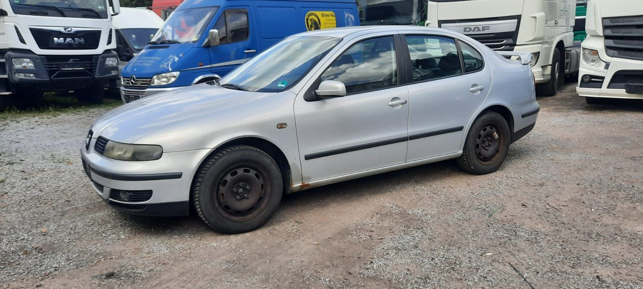 Seat Toledo Signo 1,8 20V Autom. - Седан: слика 4 Seat Toledo Signo 1,8 20V Autom. - Седан: слика 4