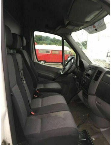 Volkswagen Crafter Kastenwagen Maxi Lang/Hoch - Товарно комбе: слика 4 Volkswagen Crafter Kastenwagen Maxi Lang/Hoch - Товарно комбе: слика 4