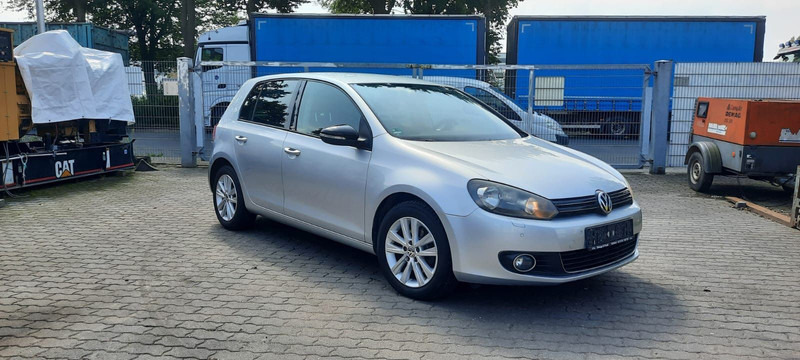 Volkswagen Golf - Автомобил: слика 1 Volkswagen Golf - Автомобил: слика 1